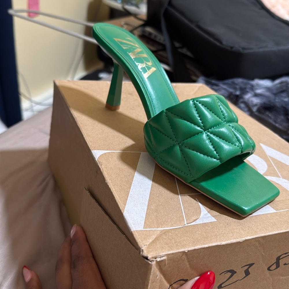 Women kitten heels from Zara
